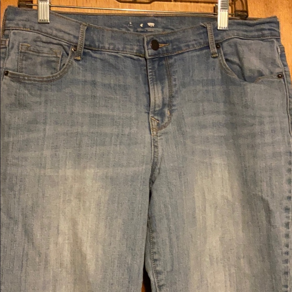Old Navy light wash straight leg jeans